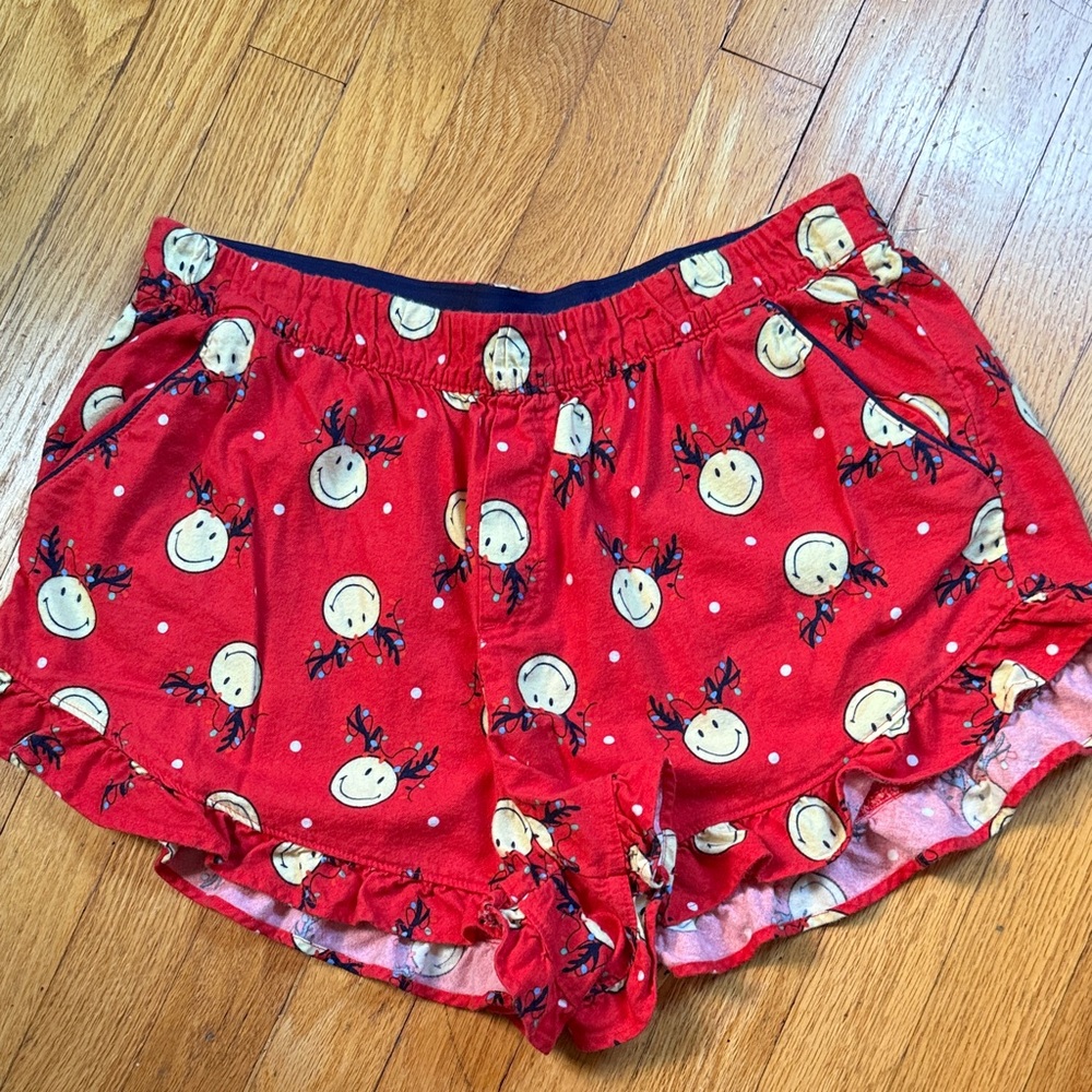 Aerie Red Smiley Face Christmas Pajama Shorts